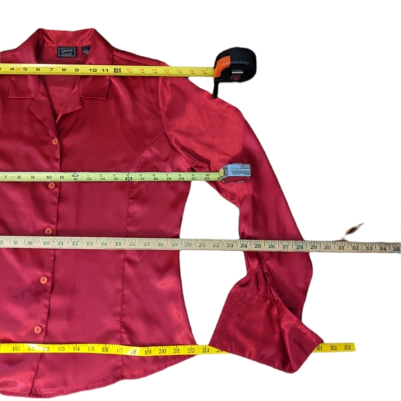 VTG 14 Shiny Red Satin Button Top Balloon Long Sleeve Blouse Cufflink Style Cuff - Picture 4 of 16